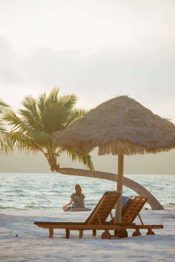 The Secret Garden Koh Rong Hotel Pagoda Beach Buitenkant foto