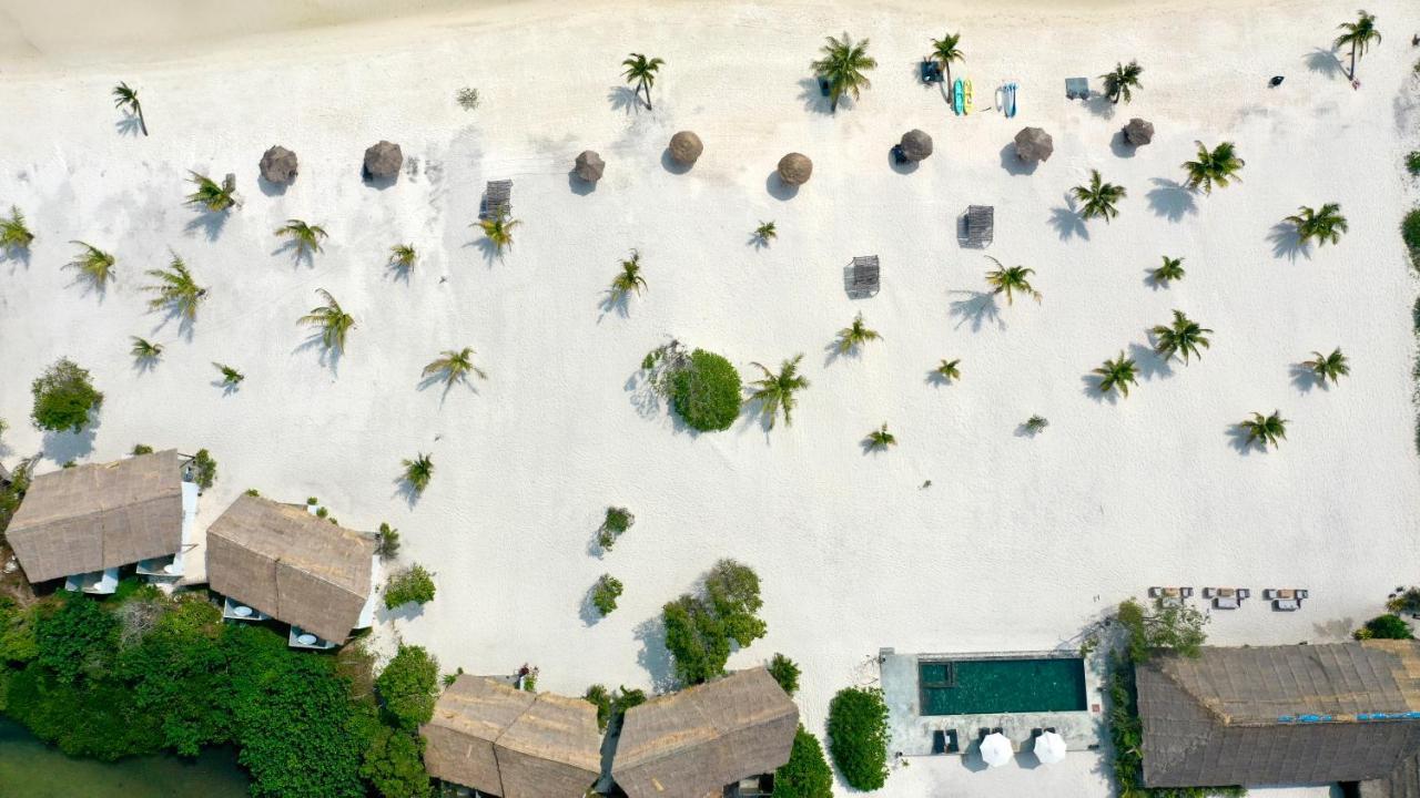 The Secret Garden Koh Rong Hotel Pagoda Beach Buitenkant foto