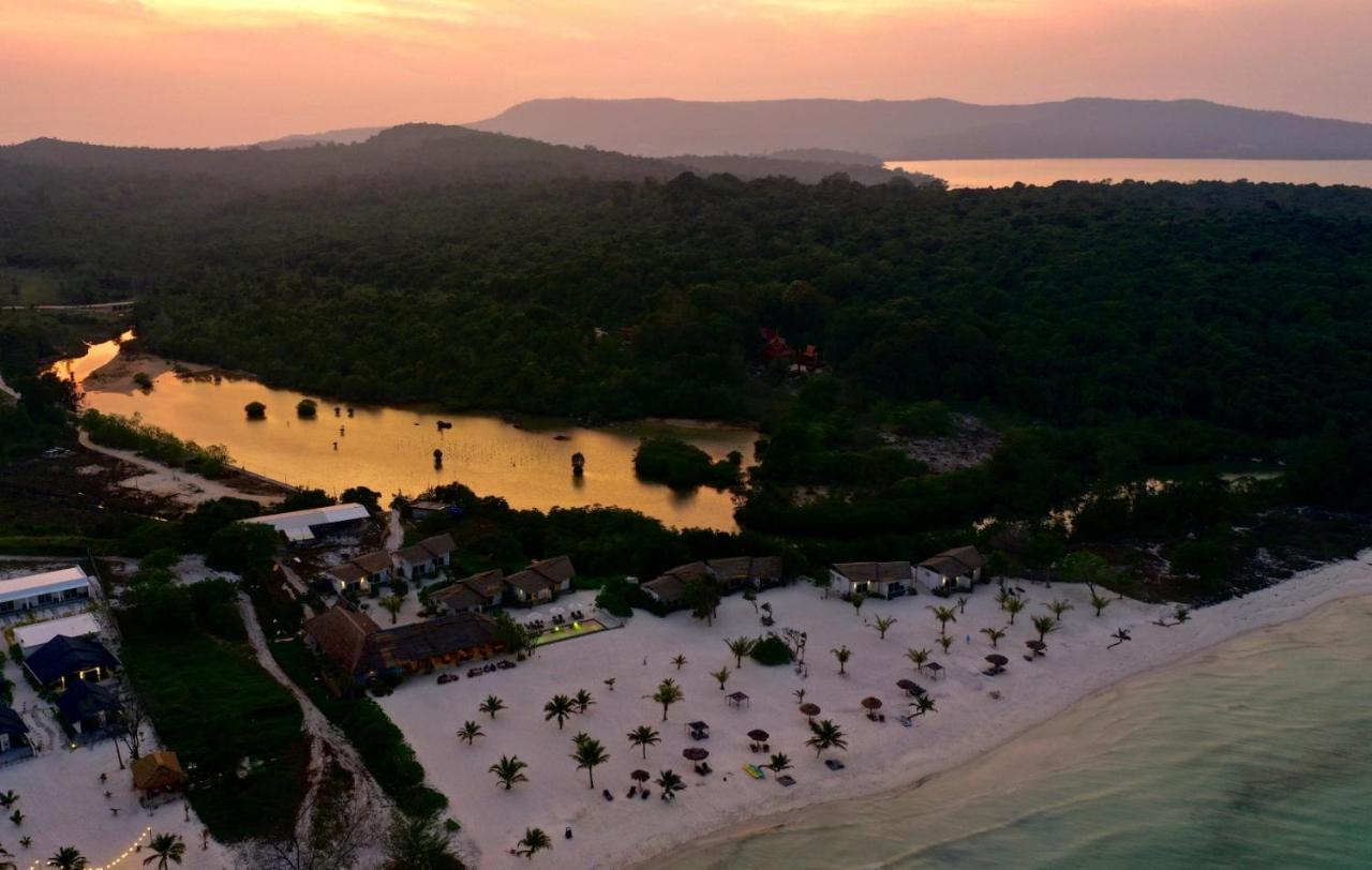 The Secret Garden Koh Rong Hotel Pagoda Beach Buitenkant foto
