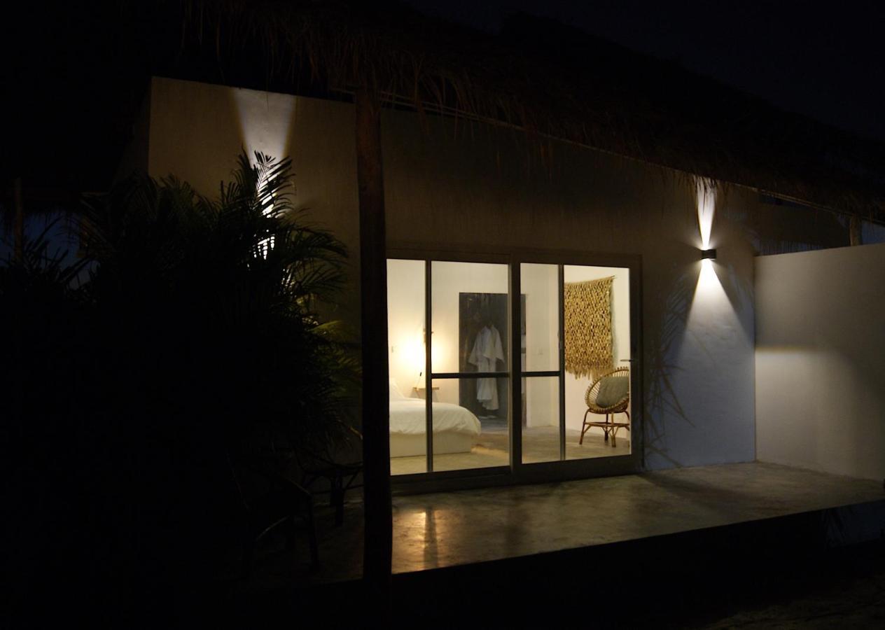 The Secret Garden Koh Rong Hotel Pagoda Beach Buitenkant foto